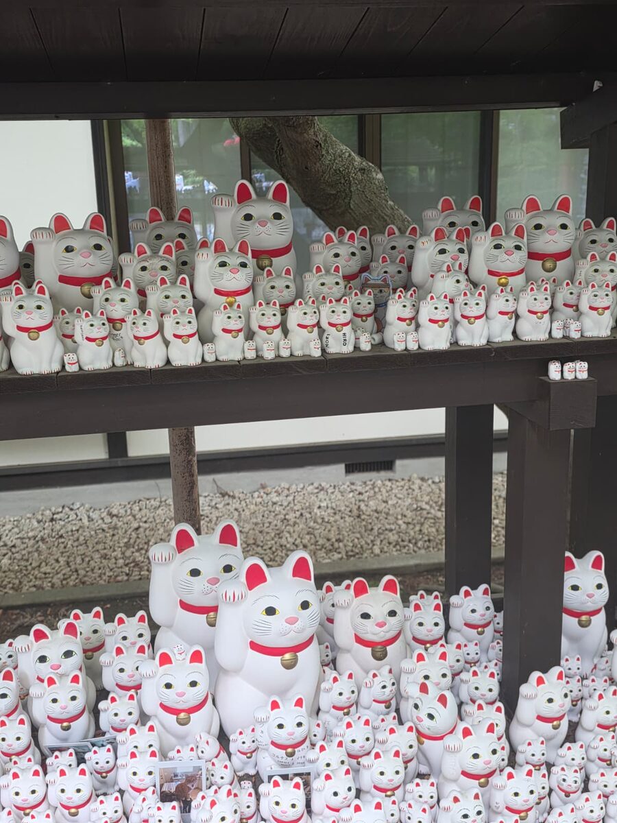 Maneki-neko lucky cats at Gotokuji Temple